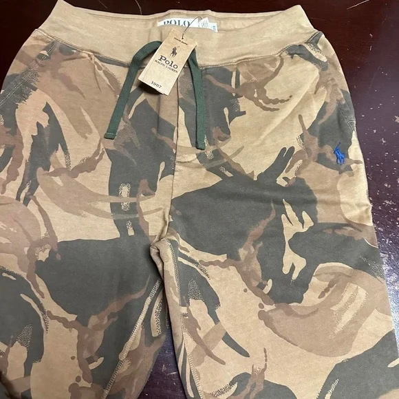 Ralph Lauren Camouflage Joggers - Picture 3 of 6